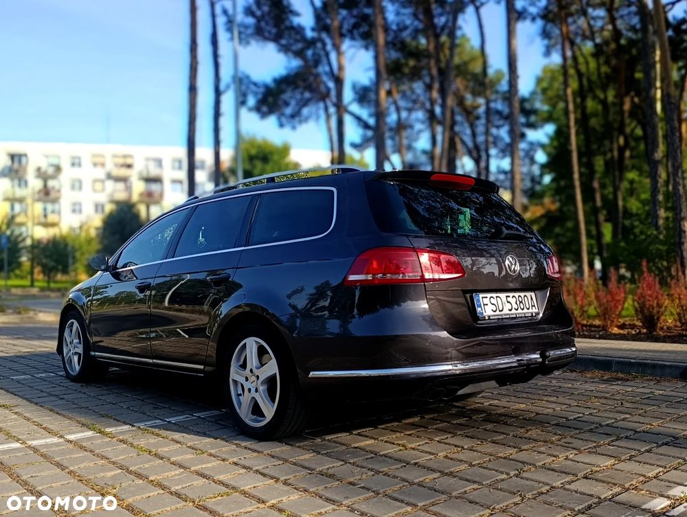 Volkswagen Passat 2011 photo 3