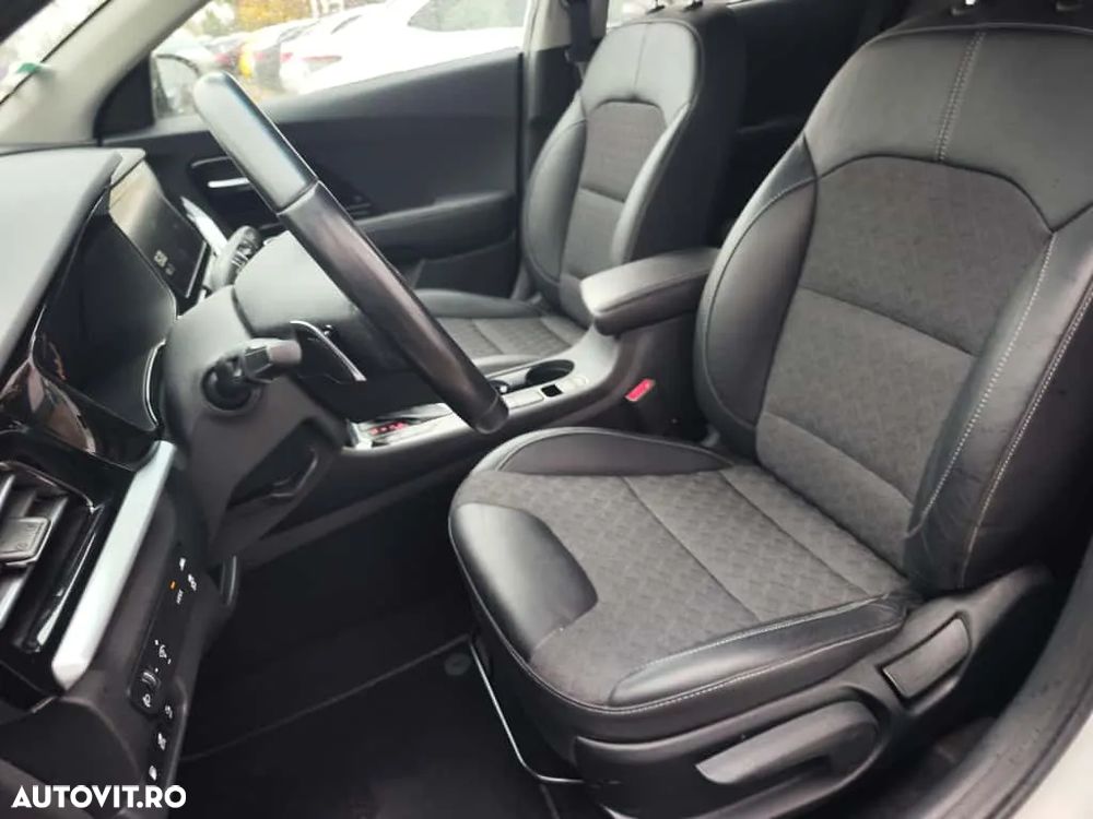 Kia Niro 1.6 GDI 2WD Aut. Spirit - 11