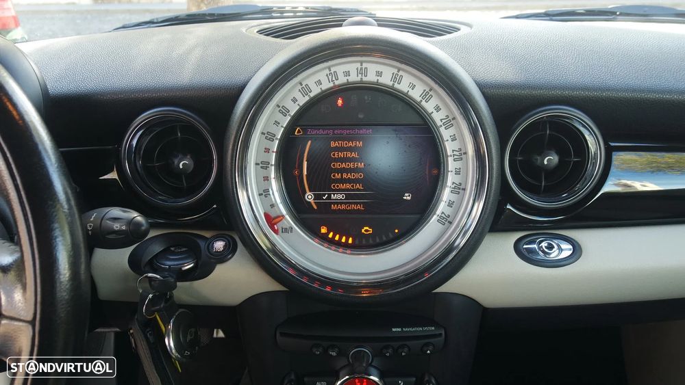 MINI Cabrio Cooper - 29