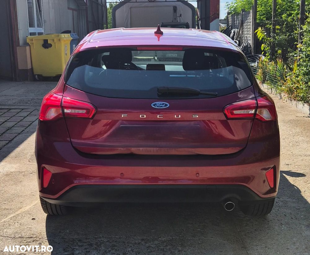 Ford Focus - 10