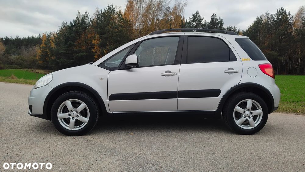 Suzuki SX4 1.6 GS / Premium - 3