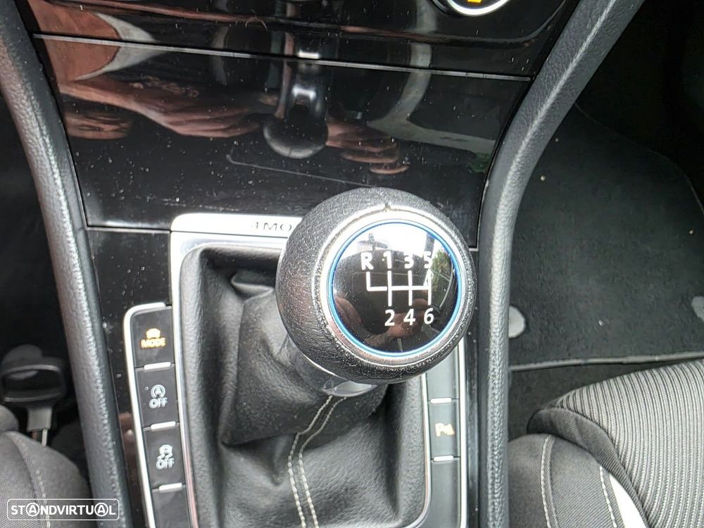 VW Golf R 4Motion BlueMotion - 18