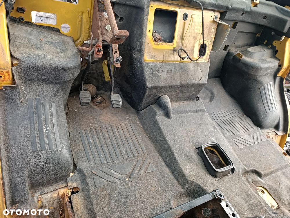 Ford Transit 2,4TD 2000-2013 Wszystkie części Zawieszenie Most Drzwi Szyby Koła 16 - 25