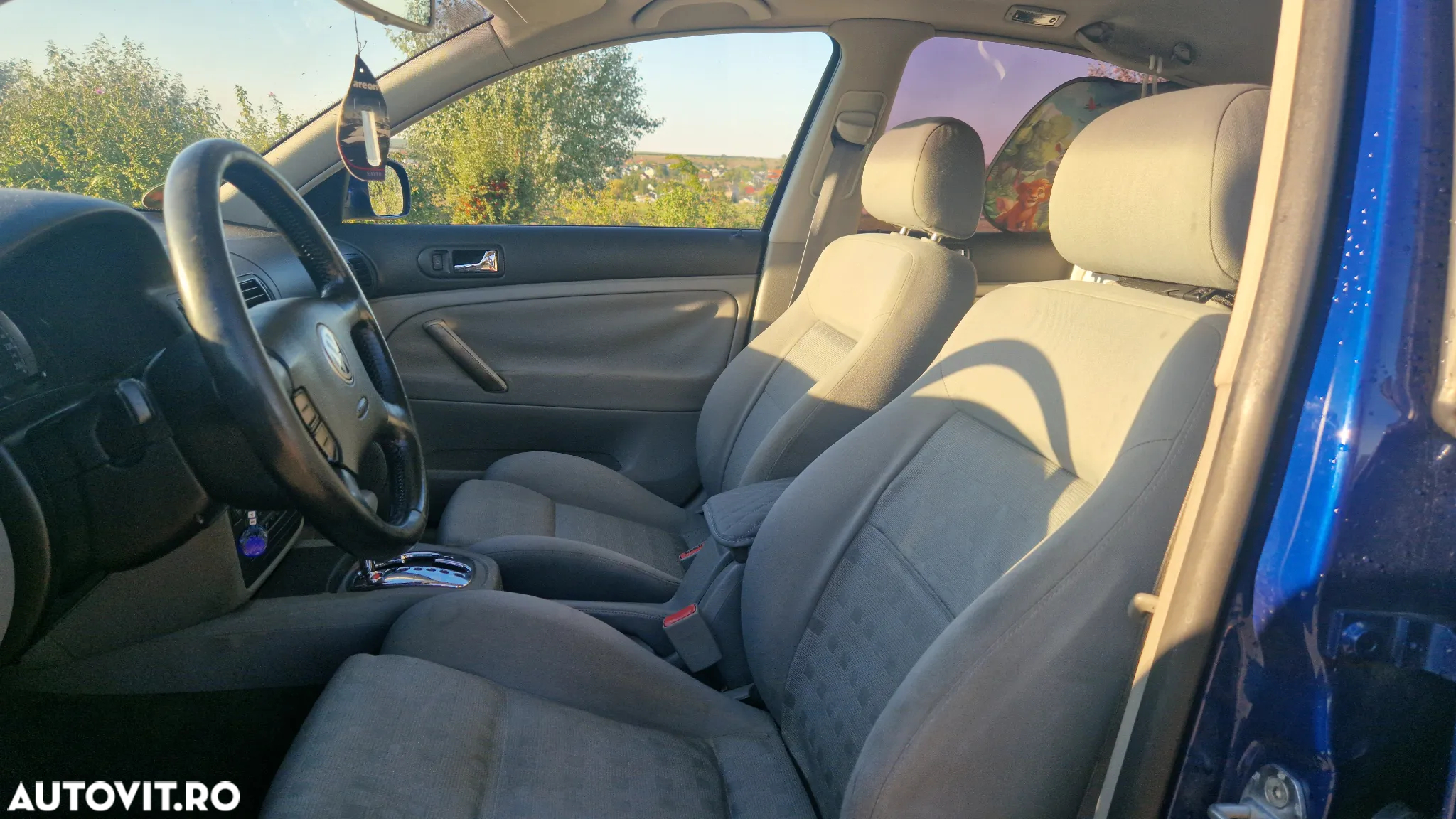 Volkswagen Passat - 5