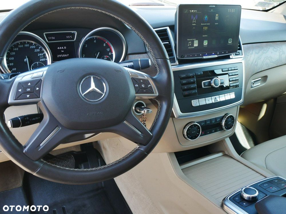 Mercedes-Benz ML - 20