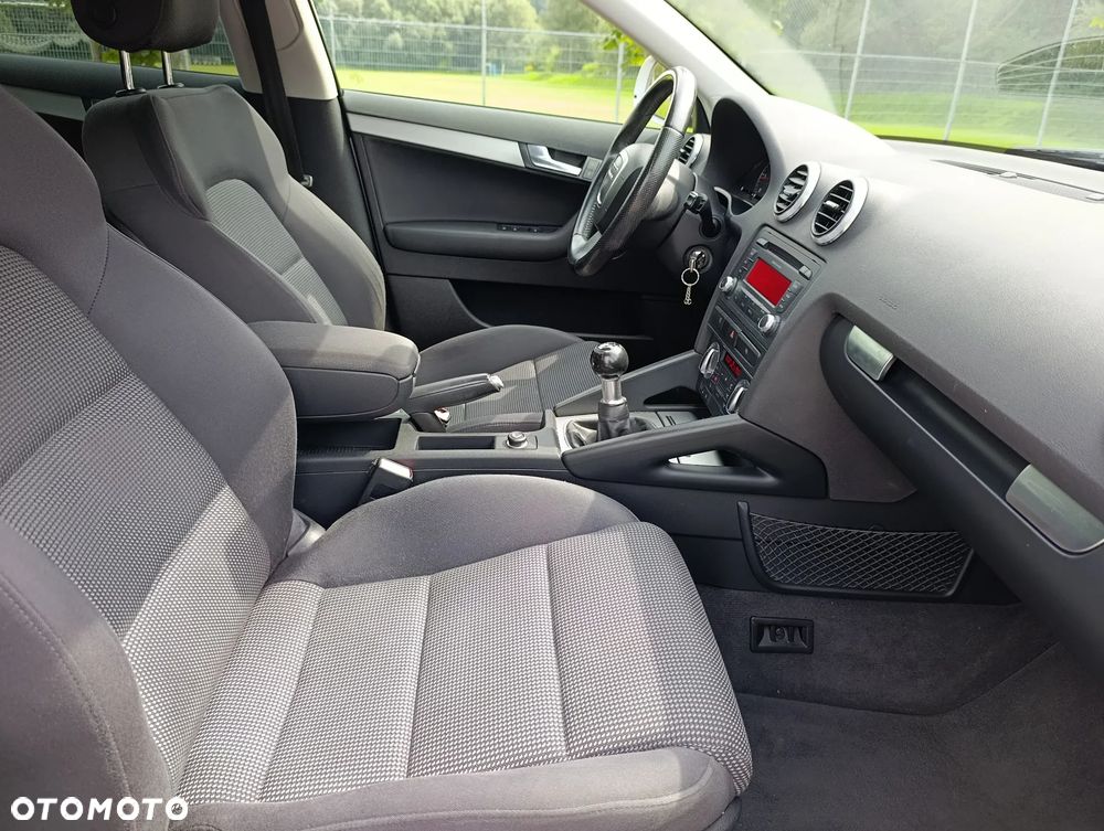 Audi A3 Sportback 2.0 TDI DPF Attraction - 18