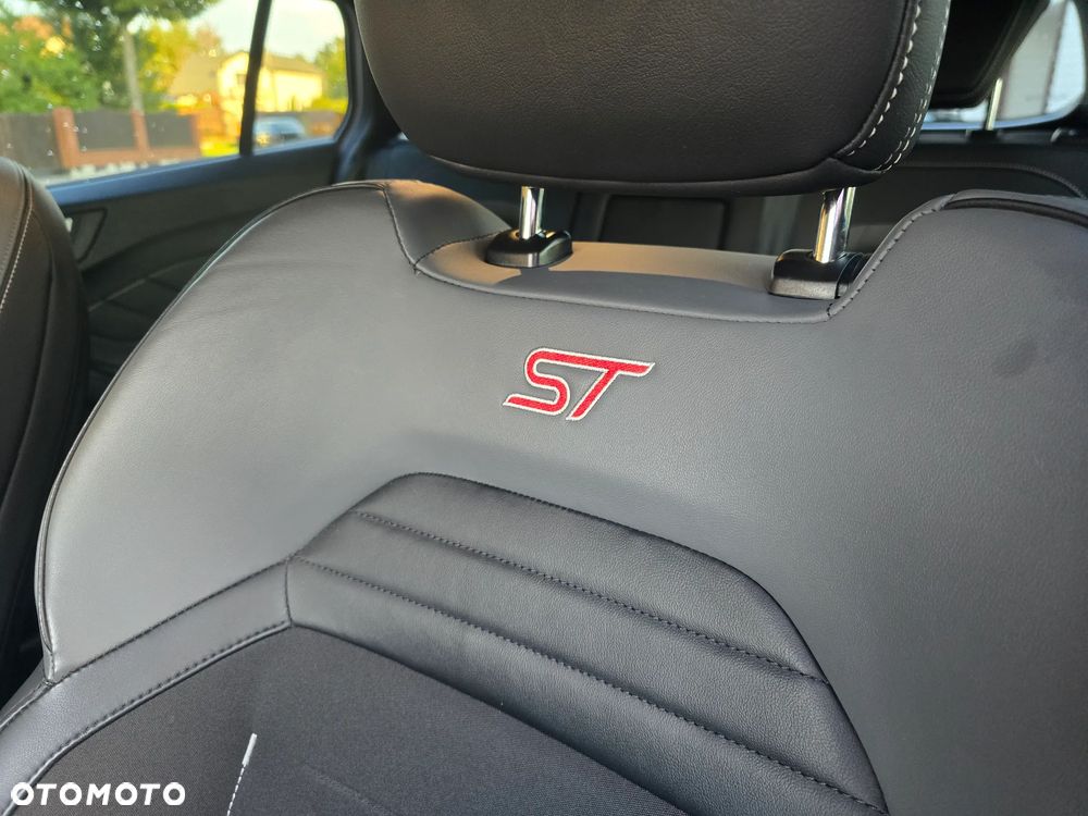 Ford Focus 2.0 EcoBlue ST - 24