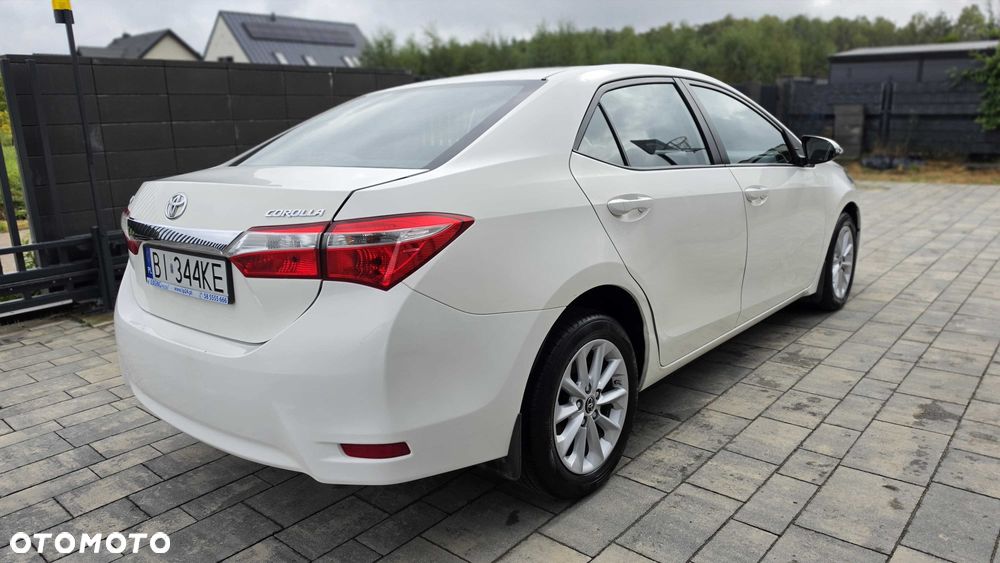 Toyota Corolla 2015 photo 3