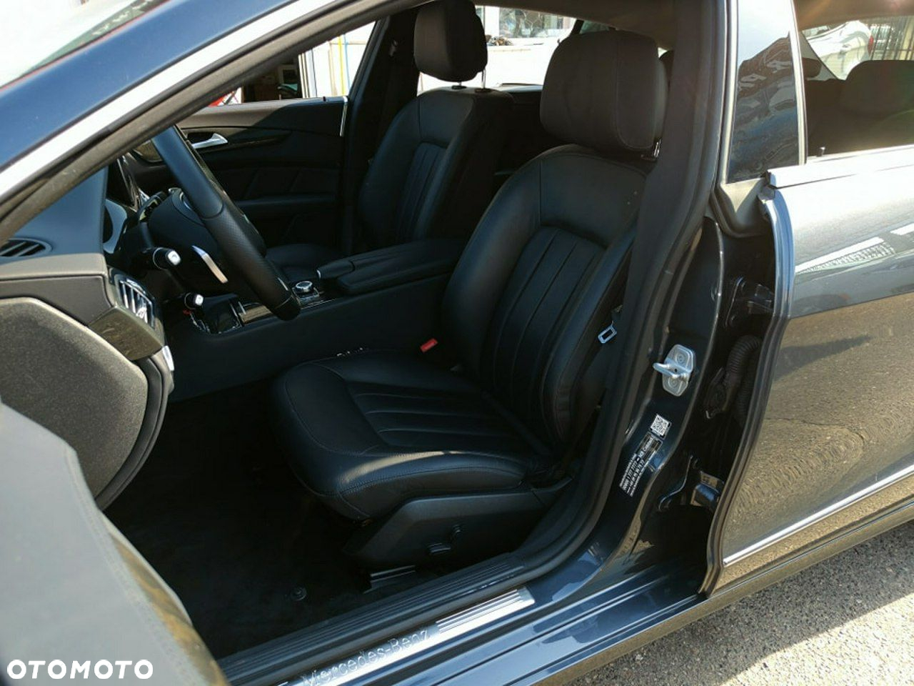 Mercedes-Benz CLS - 6