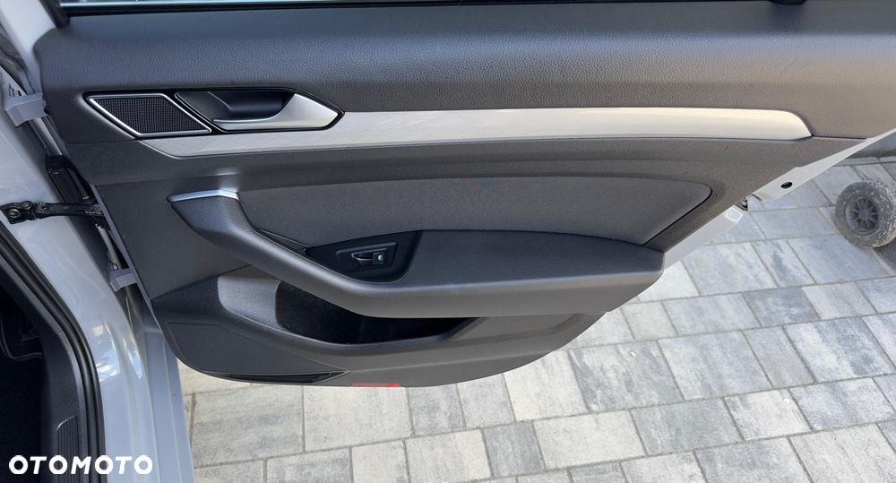 Volkswagen Passat Variant 1.5 TSI EVO Business - 35