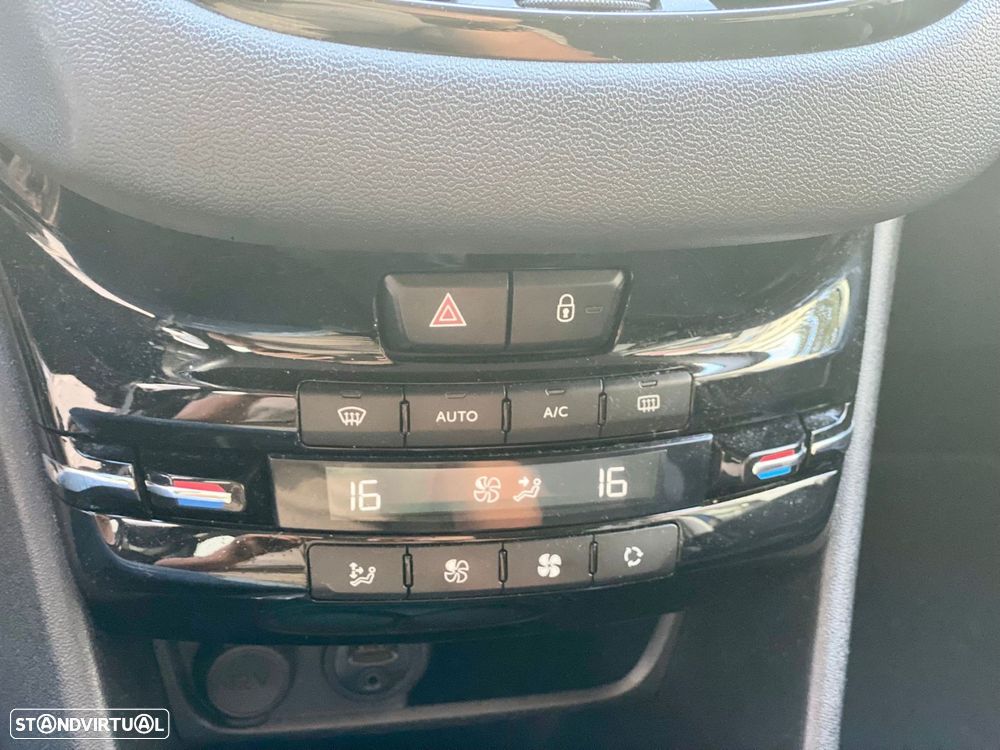 Peugeot 208 1.6 BlueHDi Active - 17