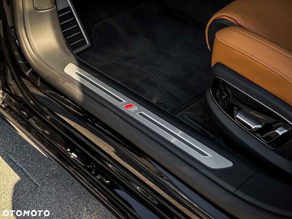Audi S8 - 17