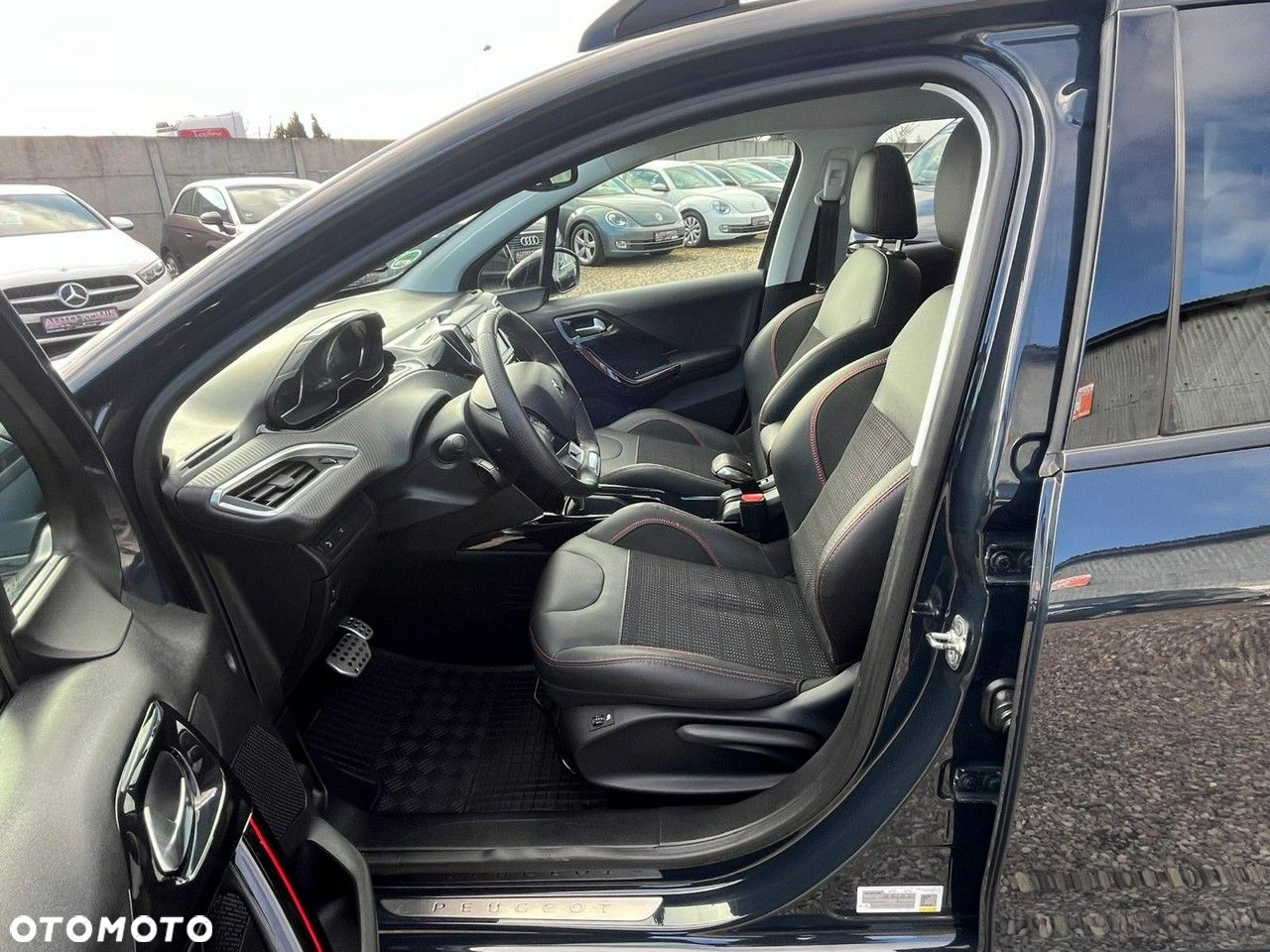 Peugeot 2008 PureTech 110 Stop&Start EAT6 GT-Line Edition - 5