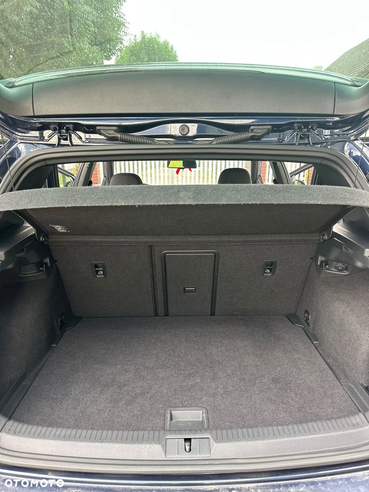 Volkswagen Golf 1.4 TSI BMT Comfortline - 12