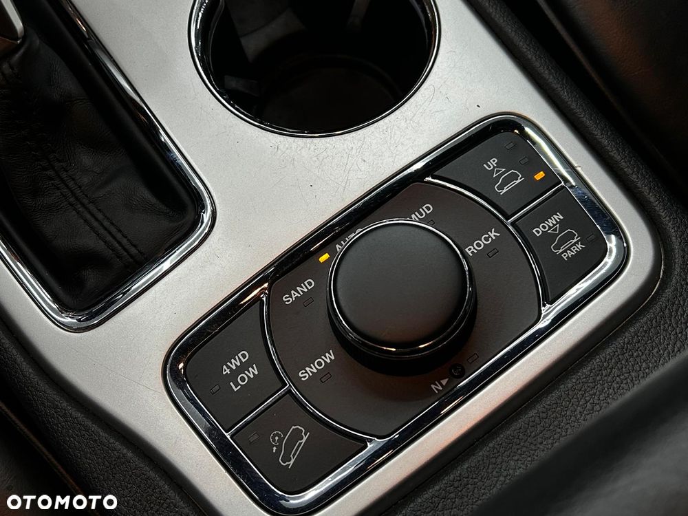 Jeep Grand Cherokee 3.6 V6 Overland Summit - 20