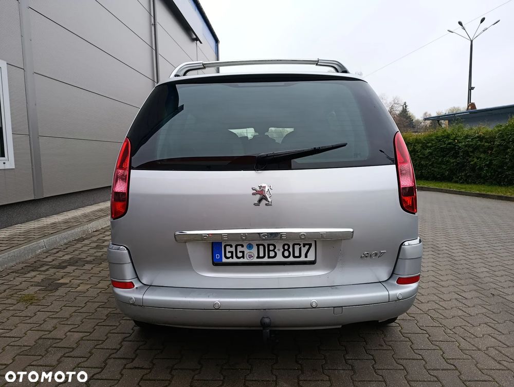 Peugeot 807 HDi 135 Family - 13