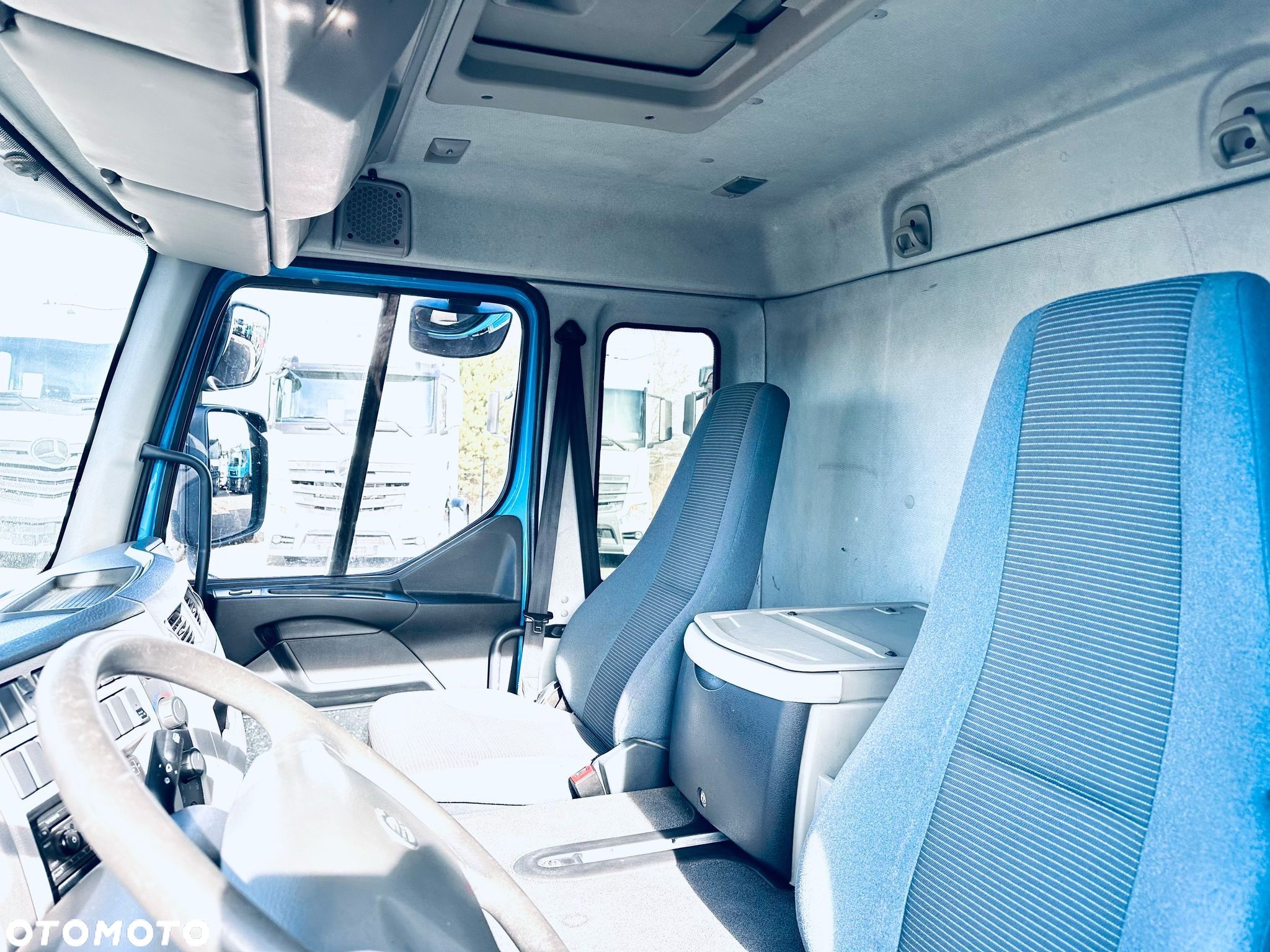 Volvo FL 240 EEV / REGULACJĄ WYSOKOŚCI SKRZYNI / WINDA ZEPRO - 22