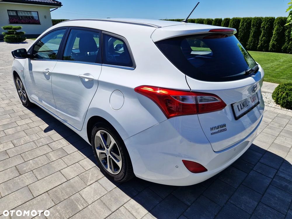 Hyundai i30 blue 1.4 YES Silver - 7