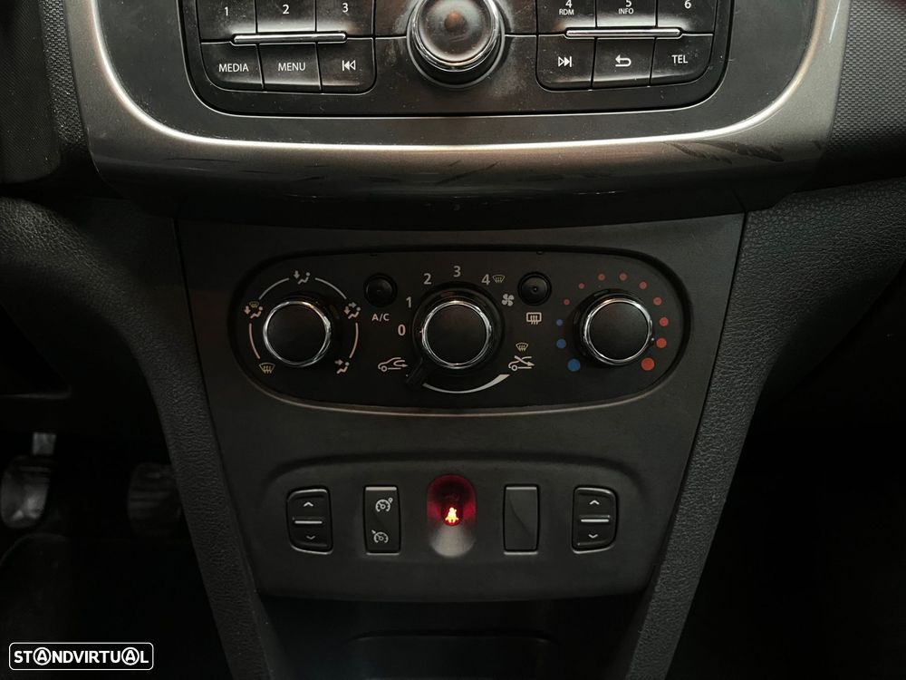 Dacia Logan 1.5 dCi Confort - 15