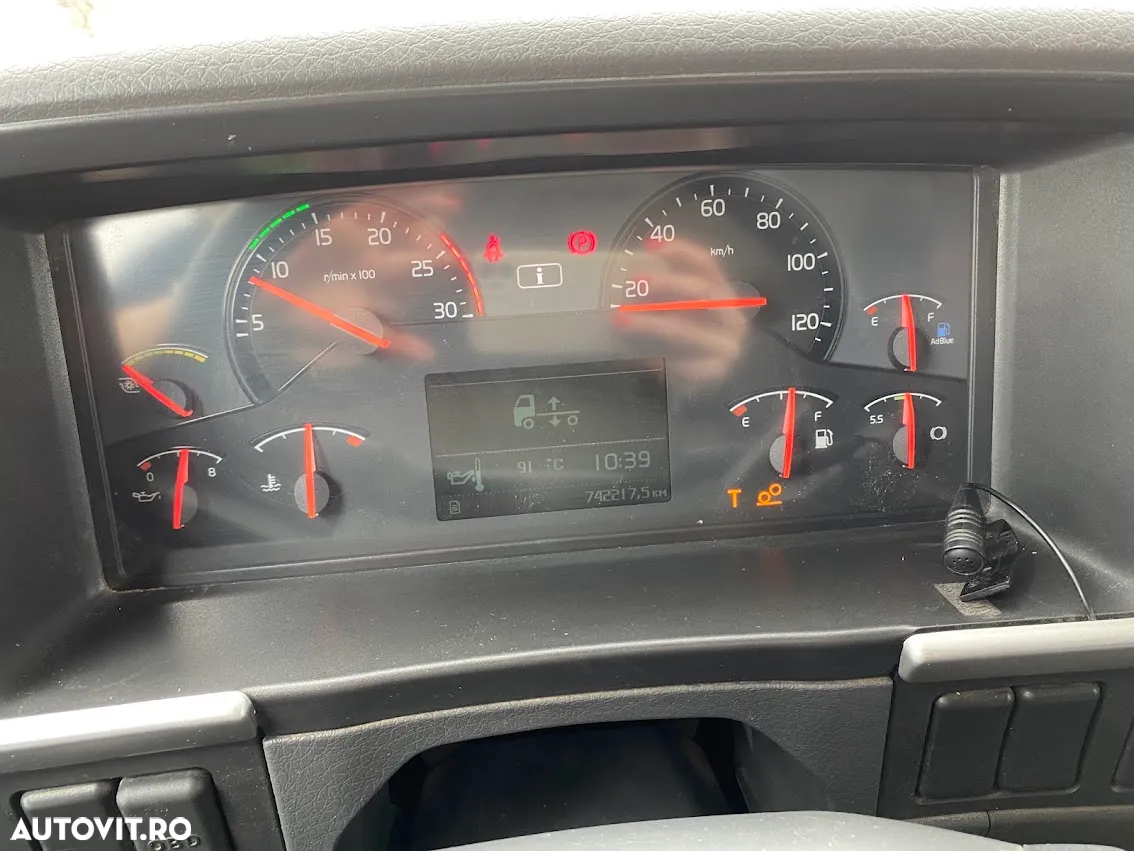 Volvo FM-330 - 7