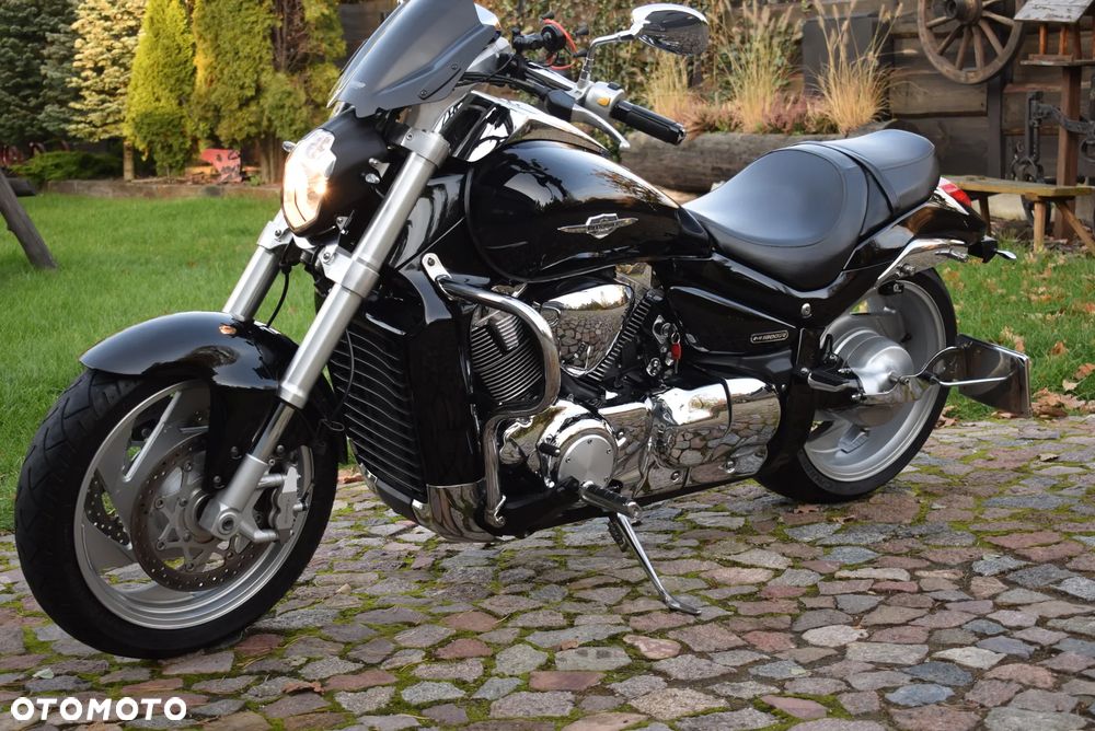 Suzuki Intruder - 37