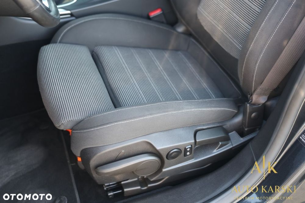 Opel Insignia 2.0 CDTI ecoFLEX Business Cosmo - 31