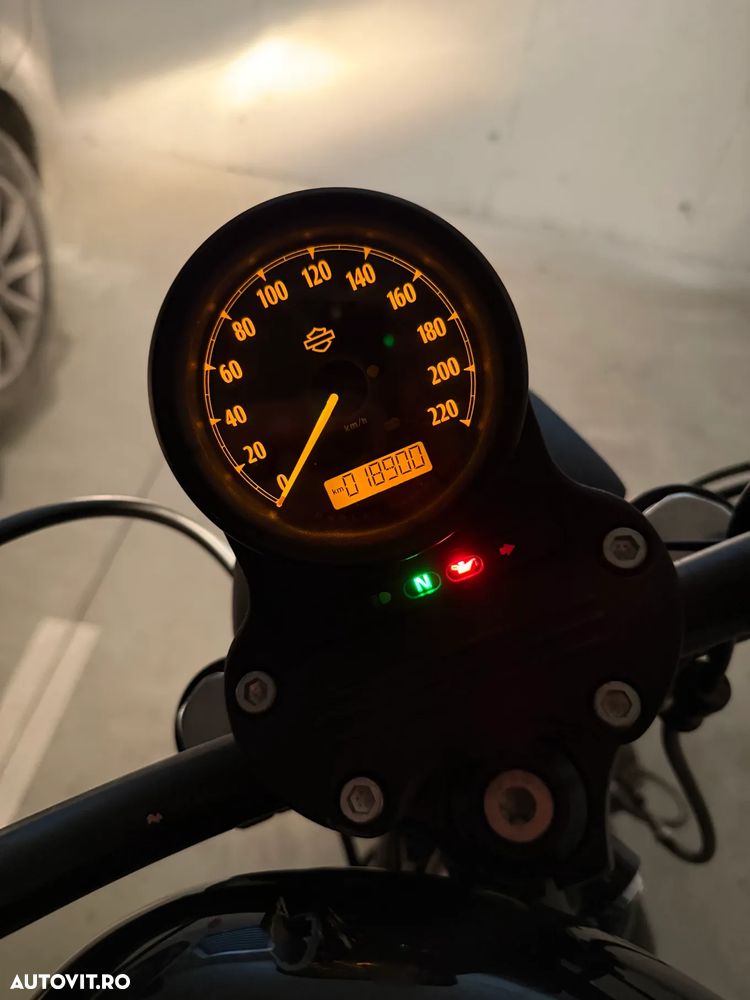 Harley-Davidson XL 883R Sportster - 1