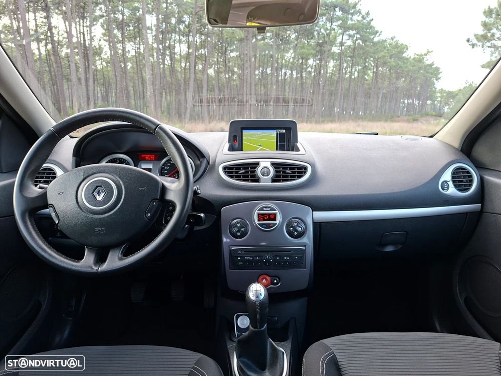 Renault Clio - 6