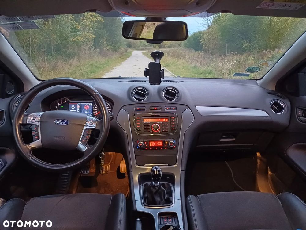 Ford Mondeo 1.6 T Platinium X Plus (Titanium) - 14