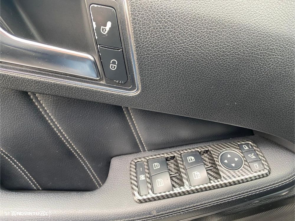 Mercedes-Benz E 250 BlueTEC Elegance 4-Matic - 40