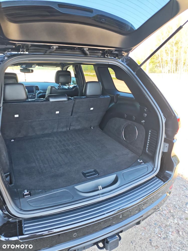 Jeep Grand Cherokee - 13