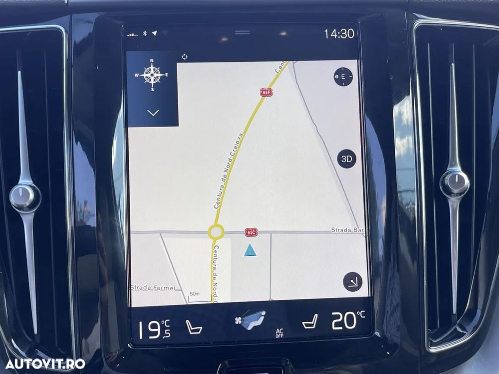 Volvo XC 60 B5 MHEV AT8 AWD Momentum Pro - 5