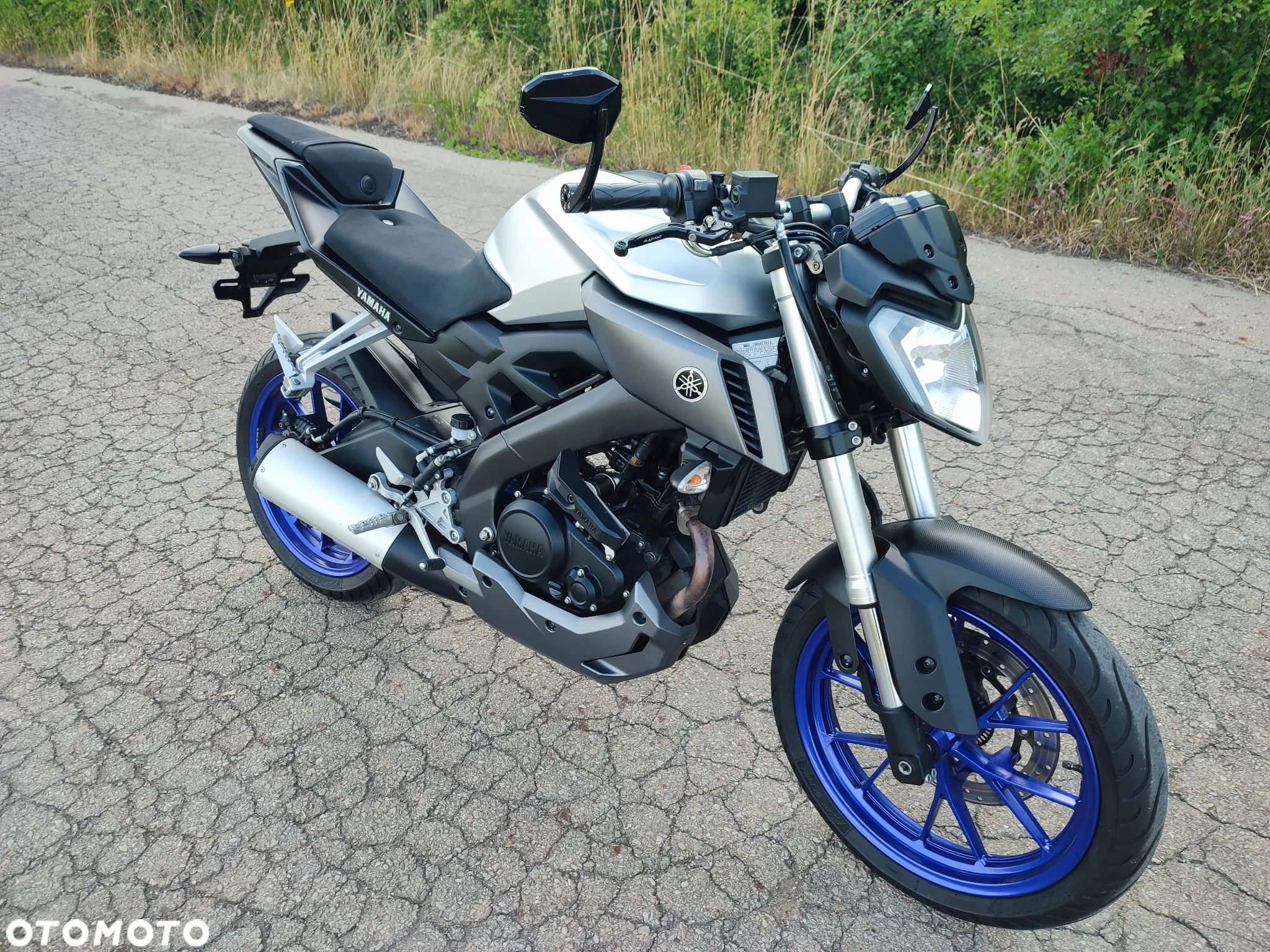 Yamaha MT - 16