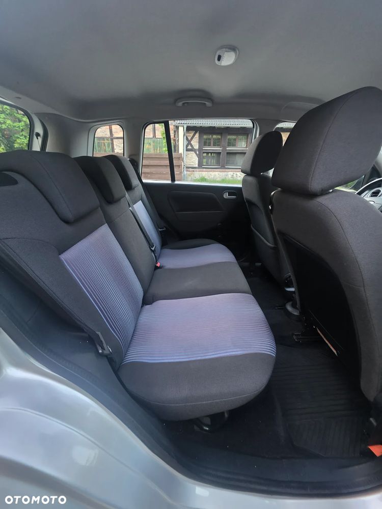 Ford Fusion 1.4 Ambiente - 16