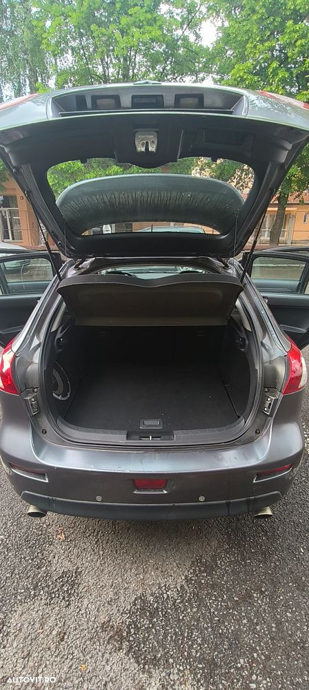 Mitsubishi Lancer - 10