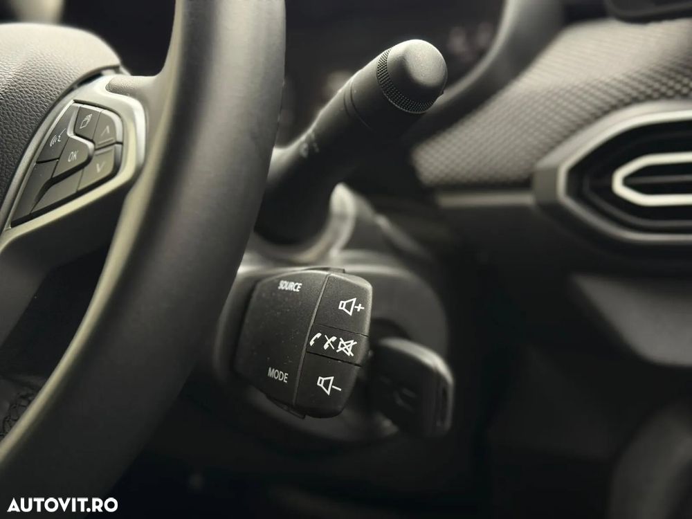 Dacia Logan TCe 90 MT6 Expression - 16