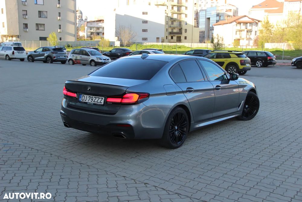 BMW Seria 5 530d xDrive Aut. Sport Line - 4