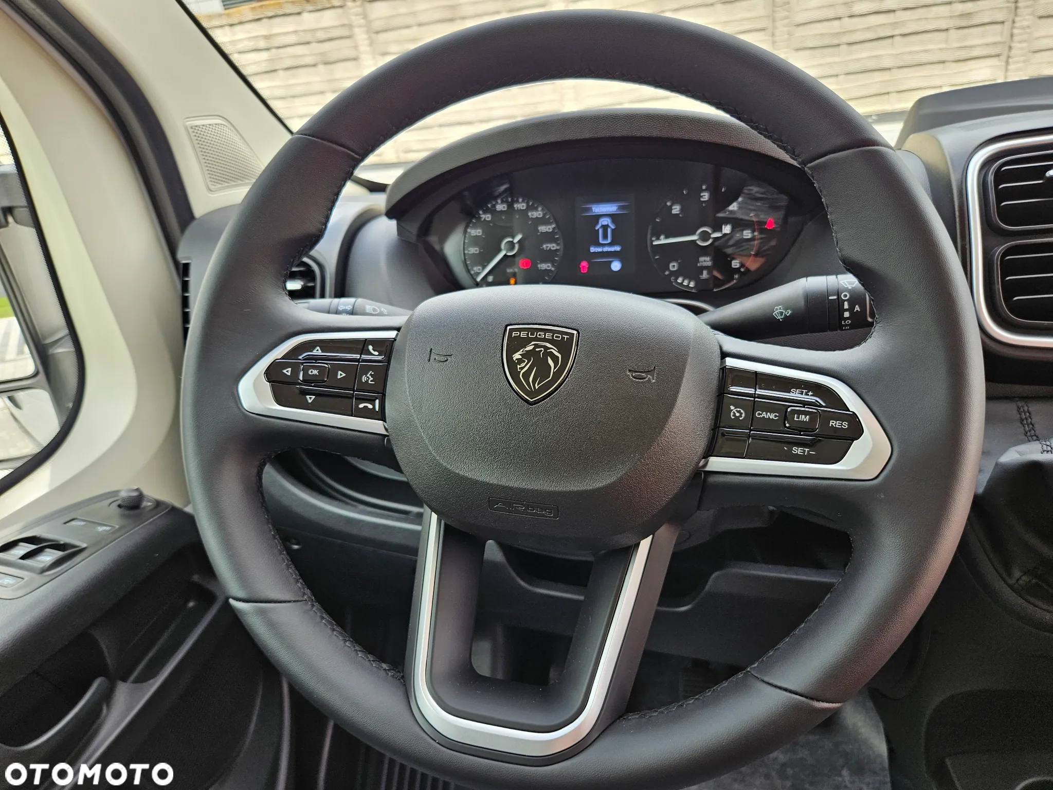 Peugeot Boxer Brygadowy L4H2 Od ręki NOWY Ledy - 27