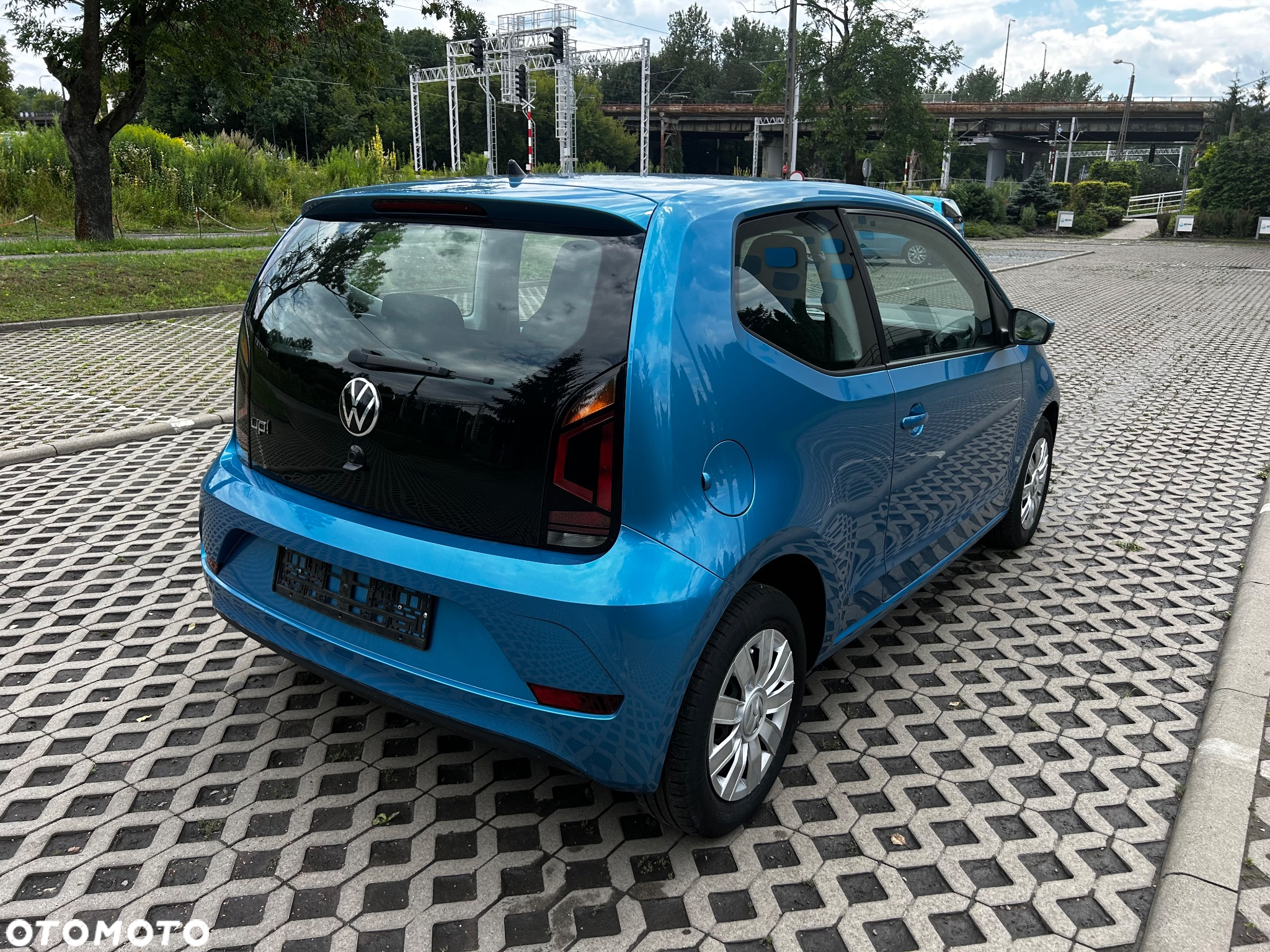 Volkswagen up! 1.0 move - 15