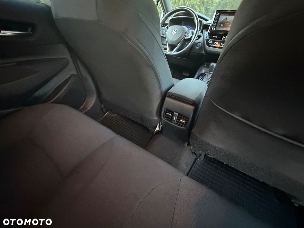 Suzuki Swace 1.8 Hybrid Premium Plus CVT - 24