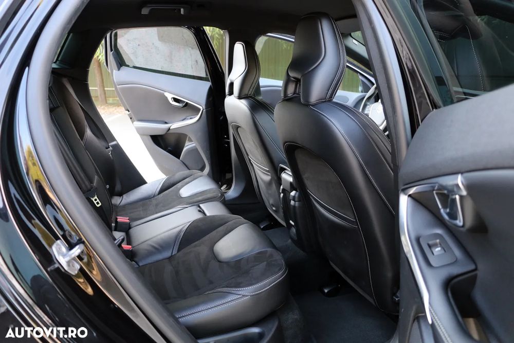 Volvo V40 - 15