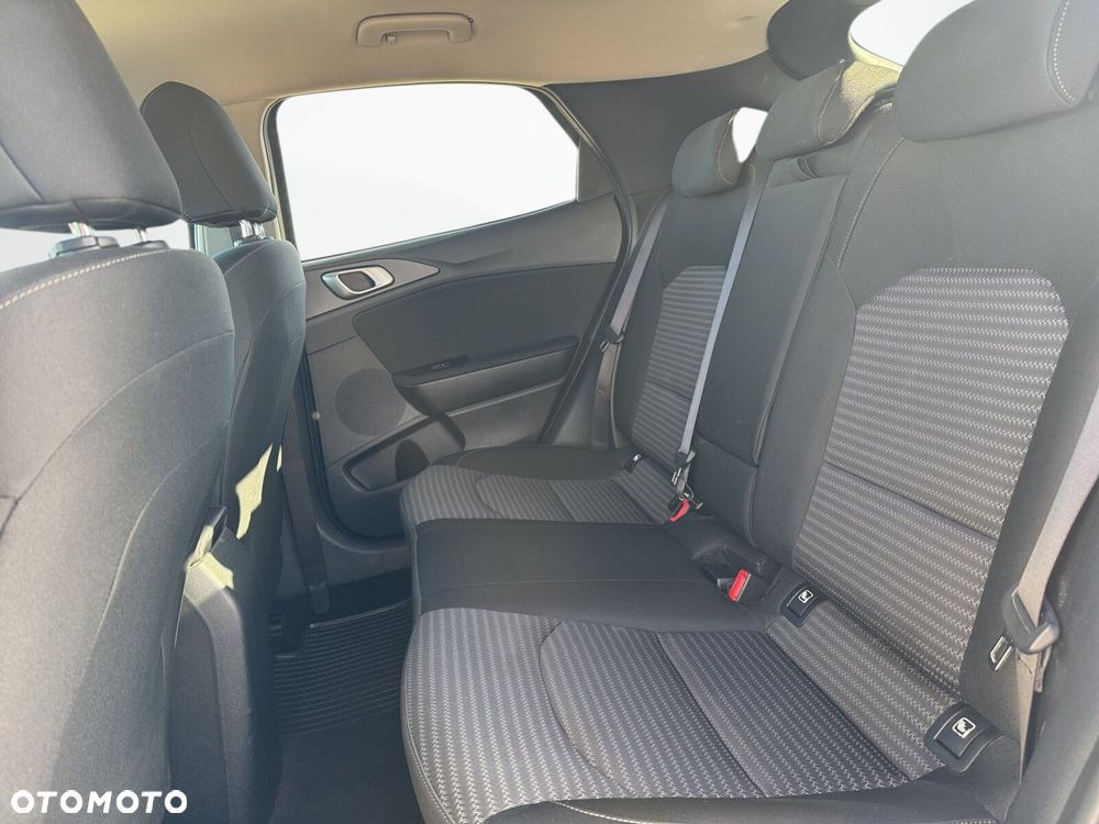 Kia XCeed 1.5 T-GDI M - 22