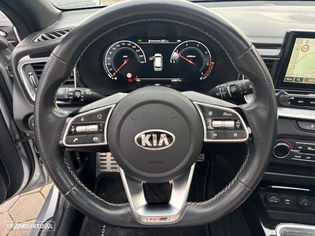 Kia ProCeed 1.6 CRDi GT Line - 24