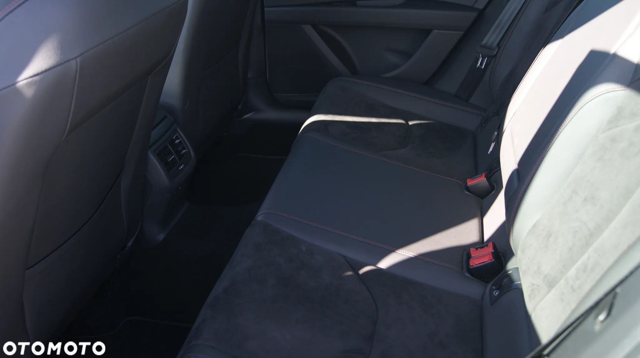 Seat Leon 2.0 TDI FR S&S - 24