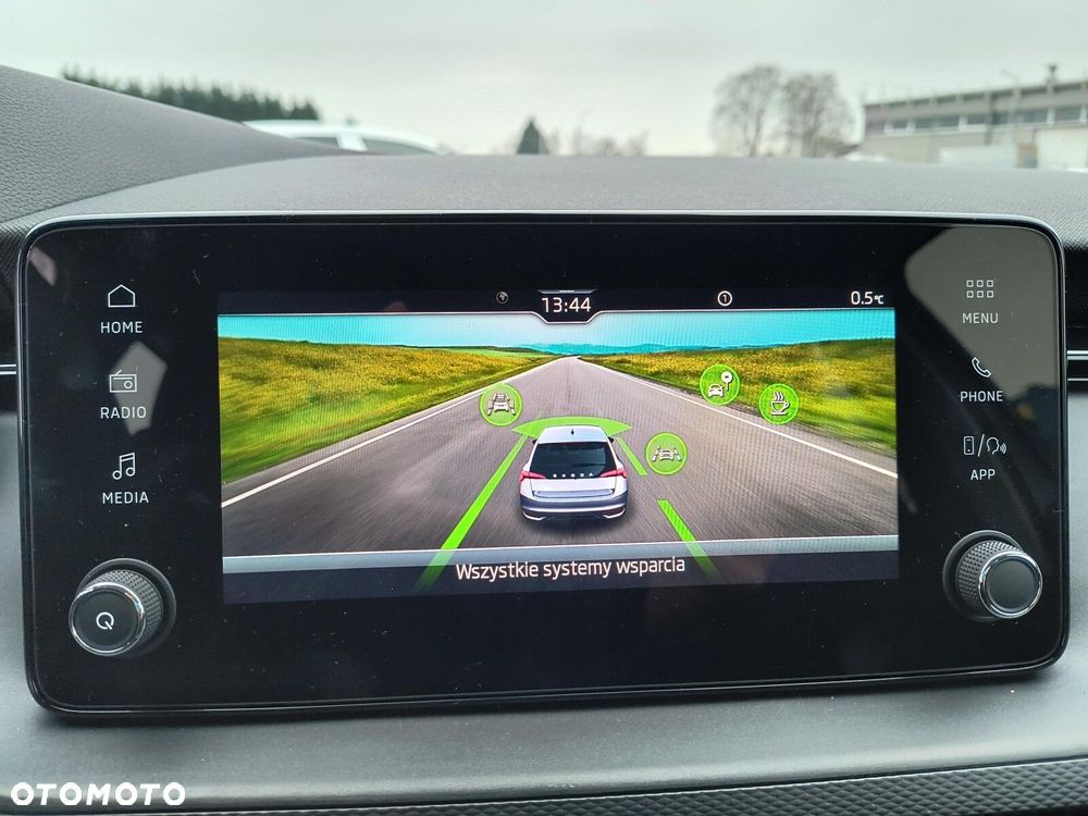 Skoda Scala 1.0 TSI Essence - 28