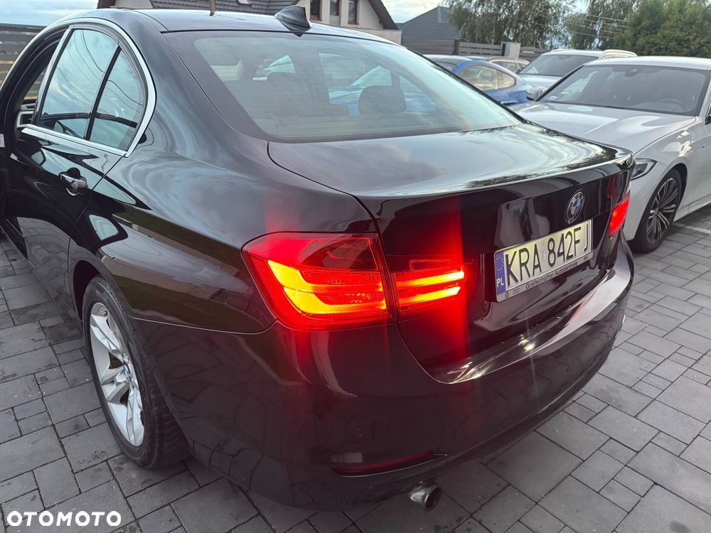 BMW Seria 3 - 25