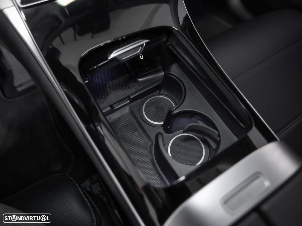 Mercedes-Benz GLC 300 e 4Matic 9G-TRONIC Edition Avantgarde - 33