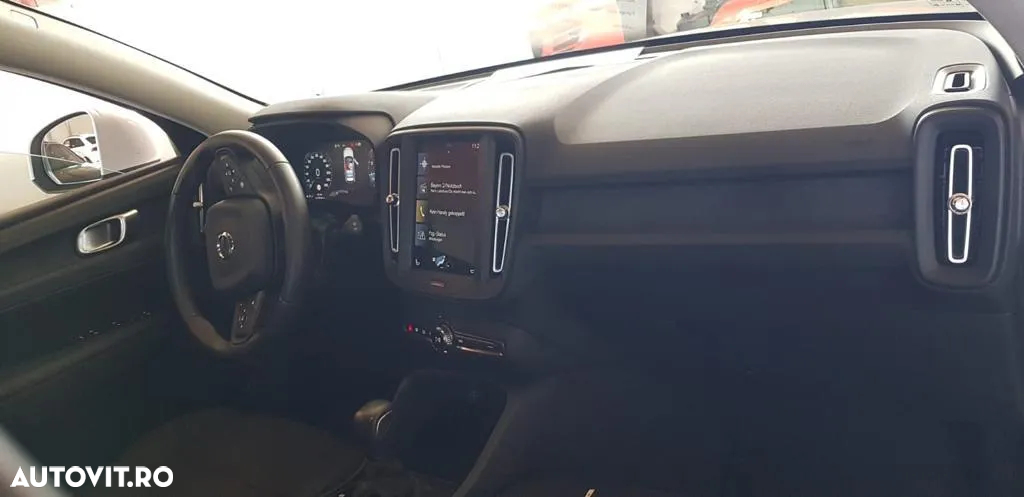 Volvo XC 40 T3 - 8