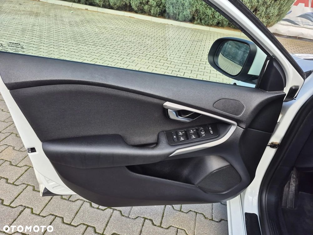 Volvo V40 - 10