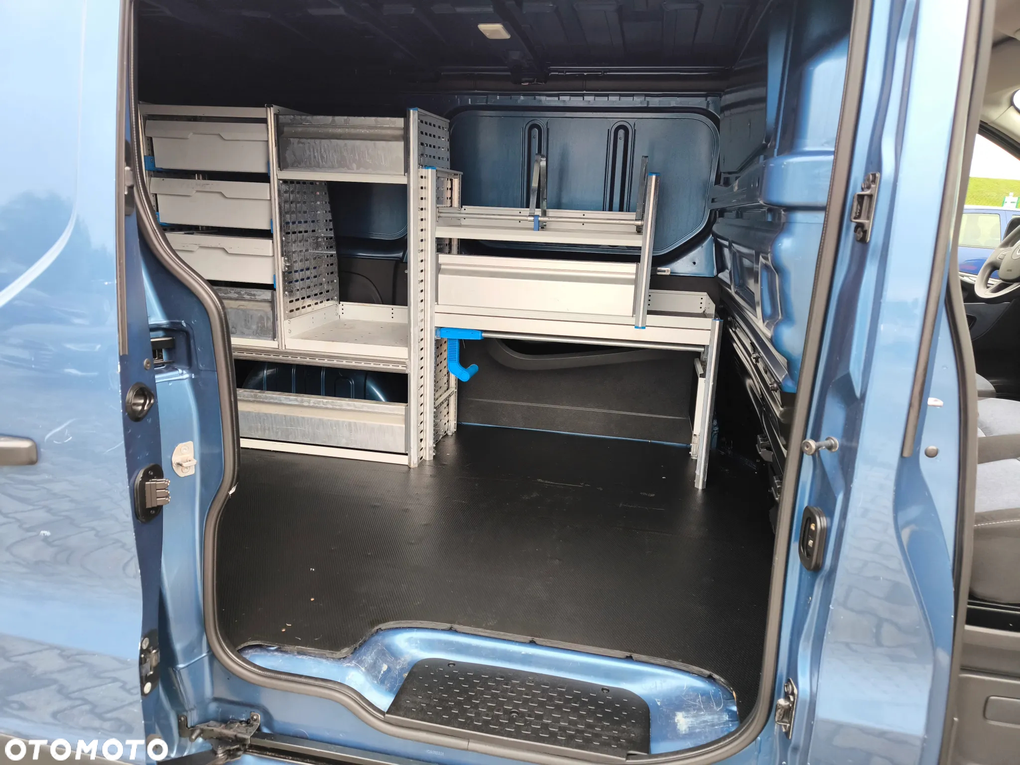 Opel Vivaro - 12